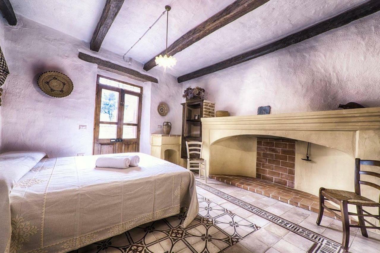 Casa Masini Bed and Breakfast Fonni Eksteriør billede